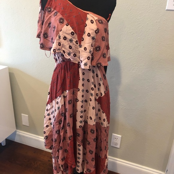 House of Harlow 1960 Revolve one shouldered patchwork dress! - Picture 4 of 4